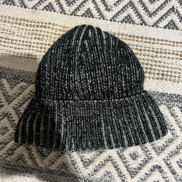 Calvin Klein beanie - Picture 2 of 2